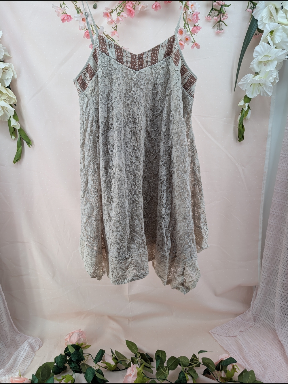 Flying Tomato Lace Overlay Mini Dress in Light Gray